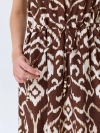 Платье с этническим принтом с высокими разрезами