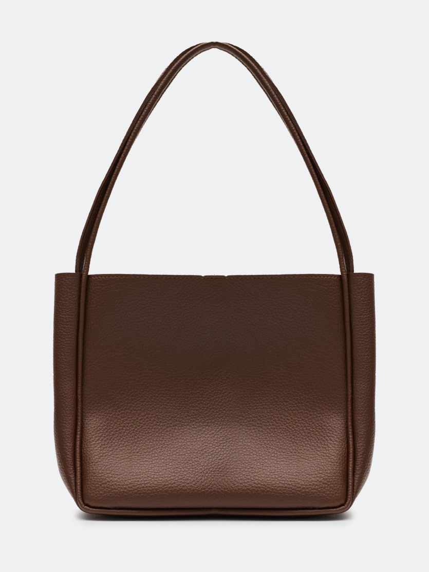 Комплект: сумка с акцентным обвесом и косметичка