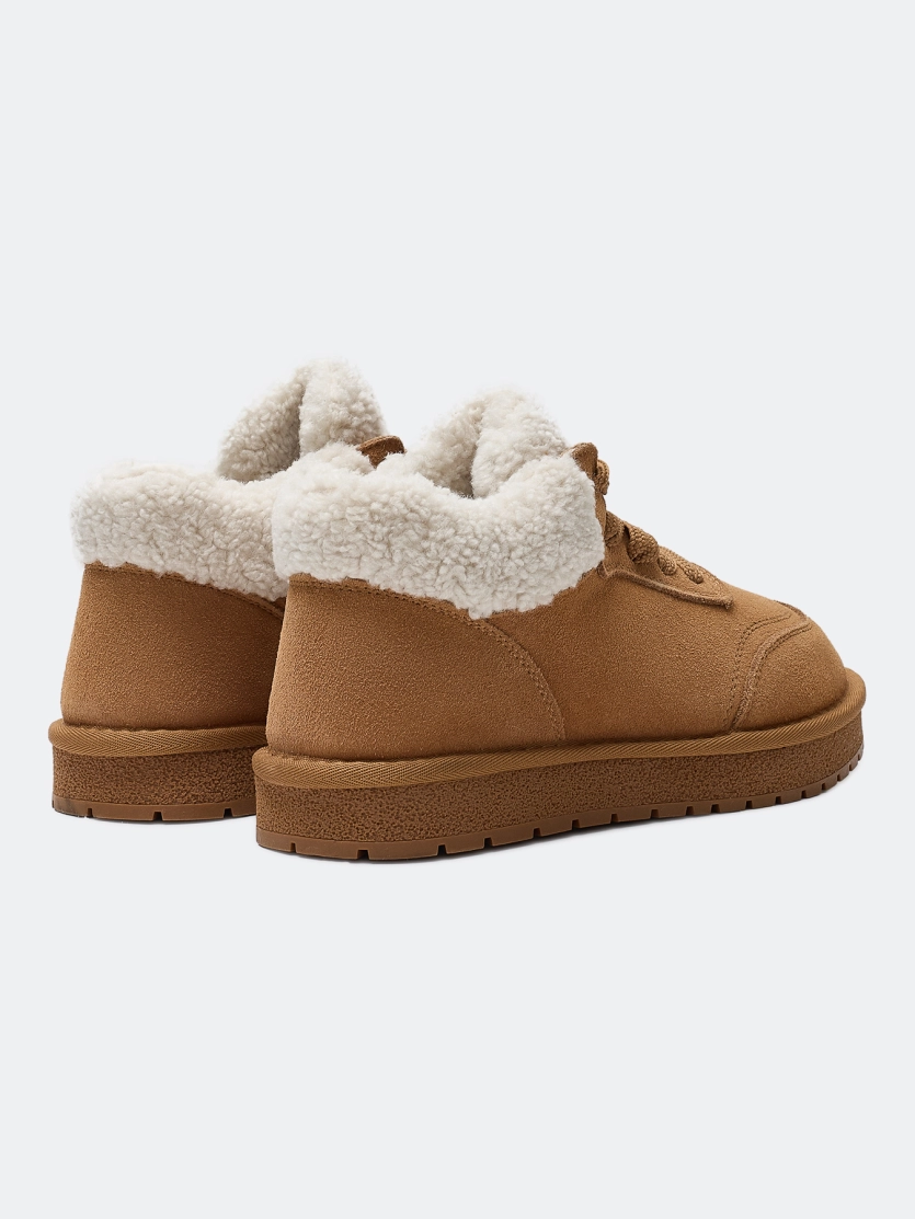 Замшевые кроссовки с мехом