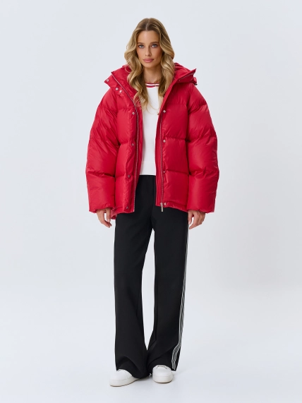 Яркий пуховик Oversize