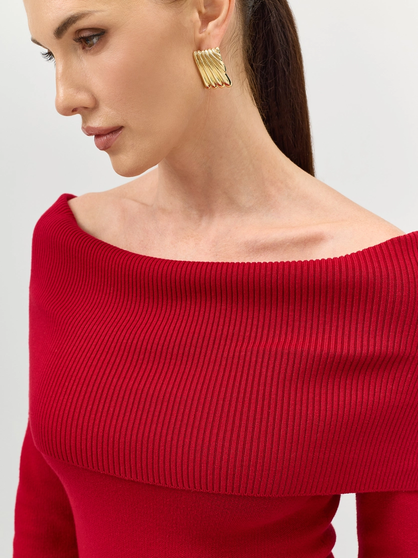 Джемпер с открытыми плечами