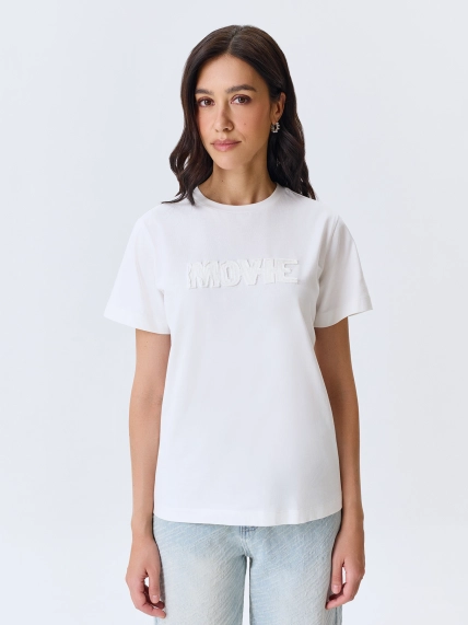 Футболка из 100% хлопка с лаконичной аппликацией