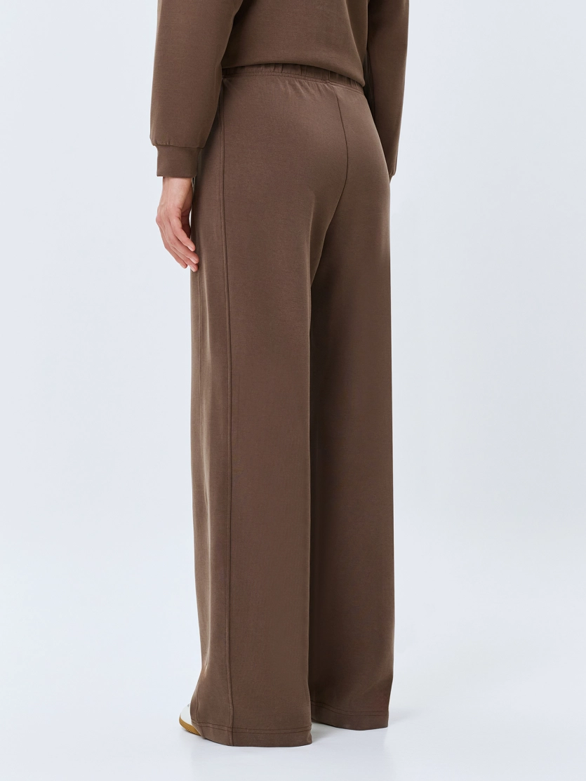 Трикотажные брюки из модала