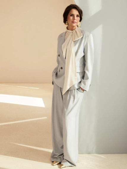 Широкие брюки в тонкую полоску