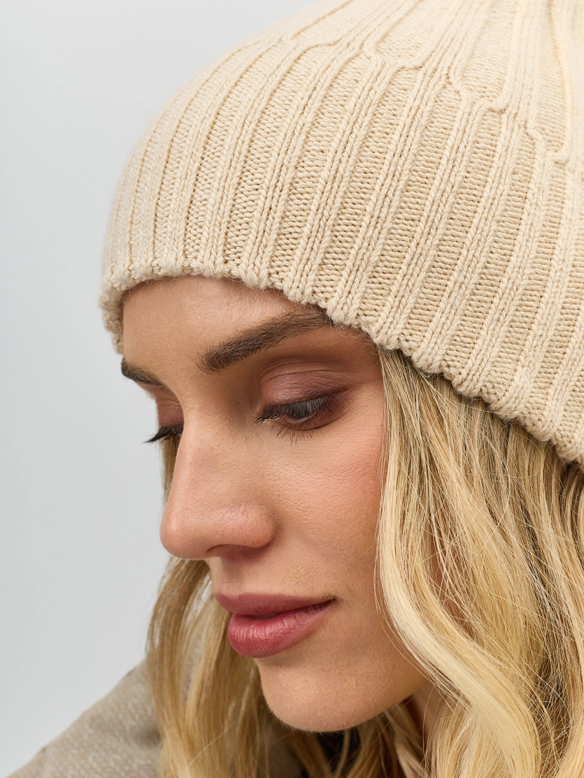 Шапка бини с имитацией отворота