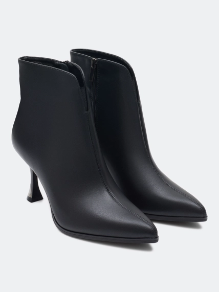 Ботильоны демисезонные на каблуке с острым носом