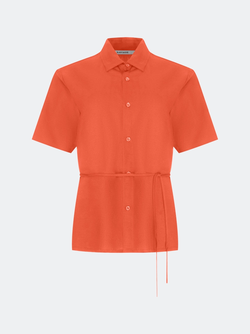 Блузка с разрезом на спине 