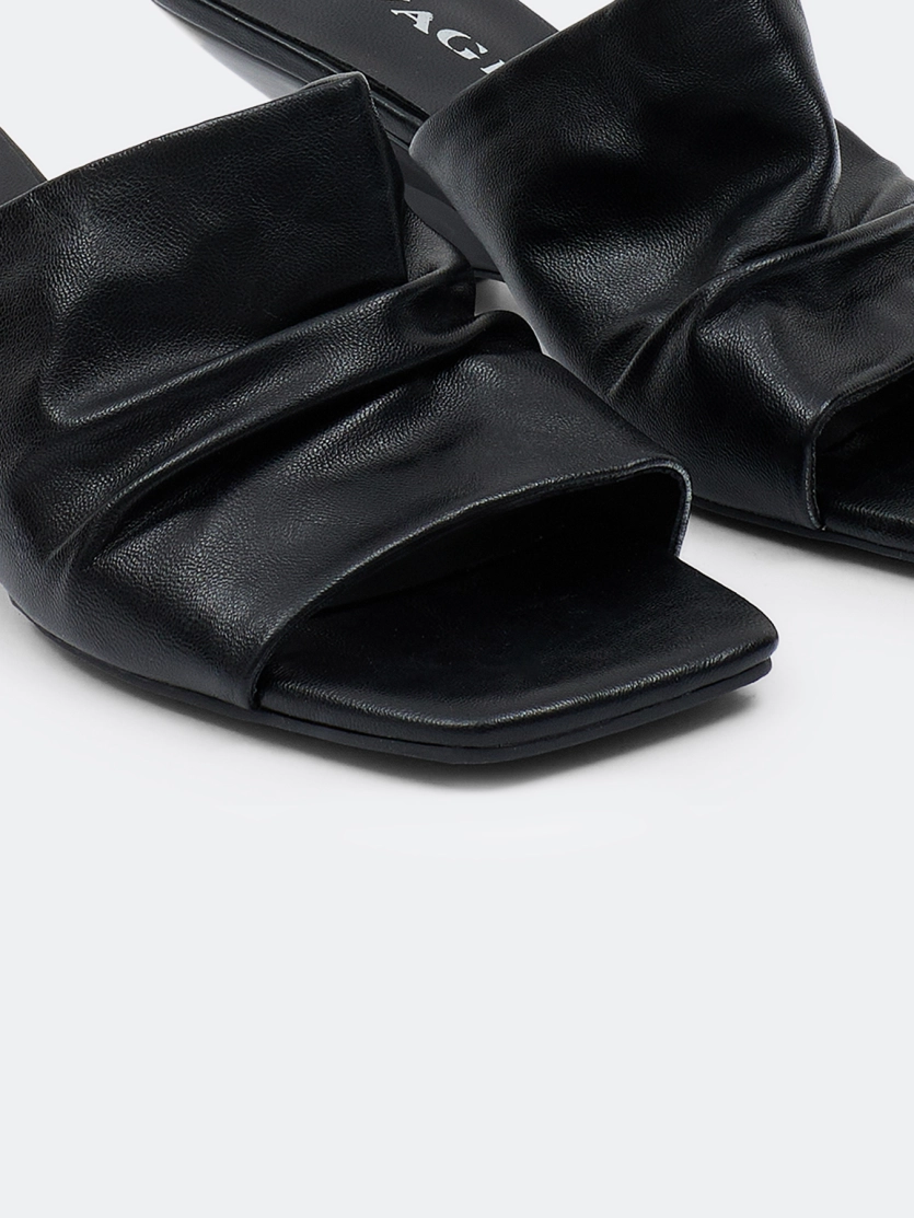 Сабо из эко кожи с квадратным мысом