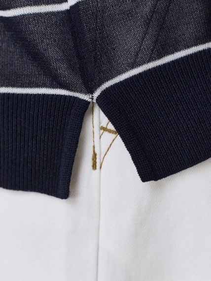 Полупрозрачный джемпер в тонкую полоску