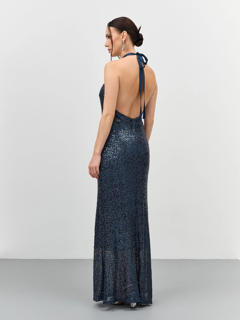 Нарядное платье с открытой спиной