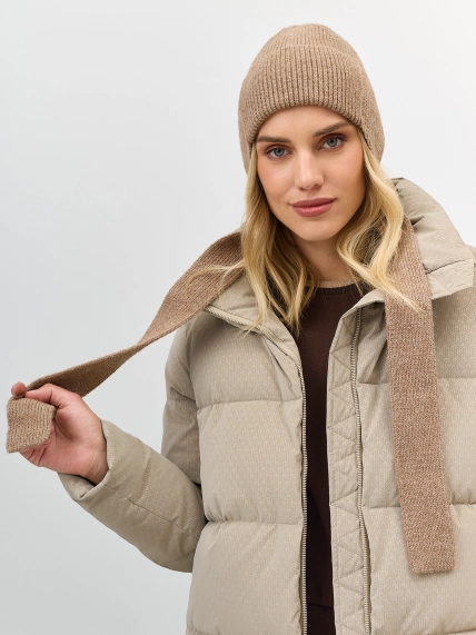 Шапка-чепчик с шерстью