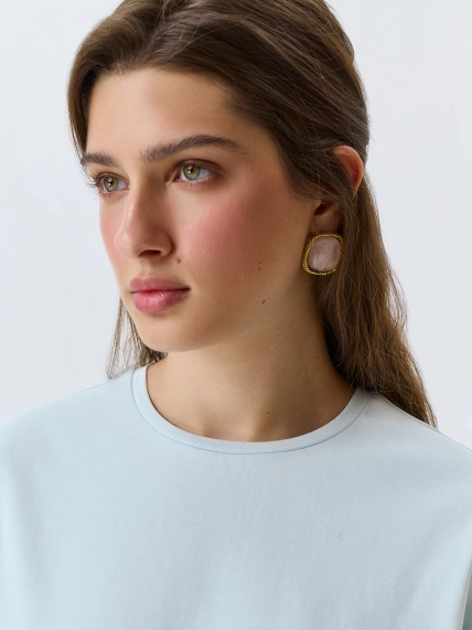 Базовая яркая футболка