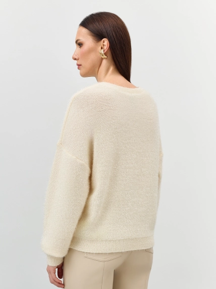 Джемпер из мерцающей пряжи