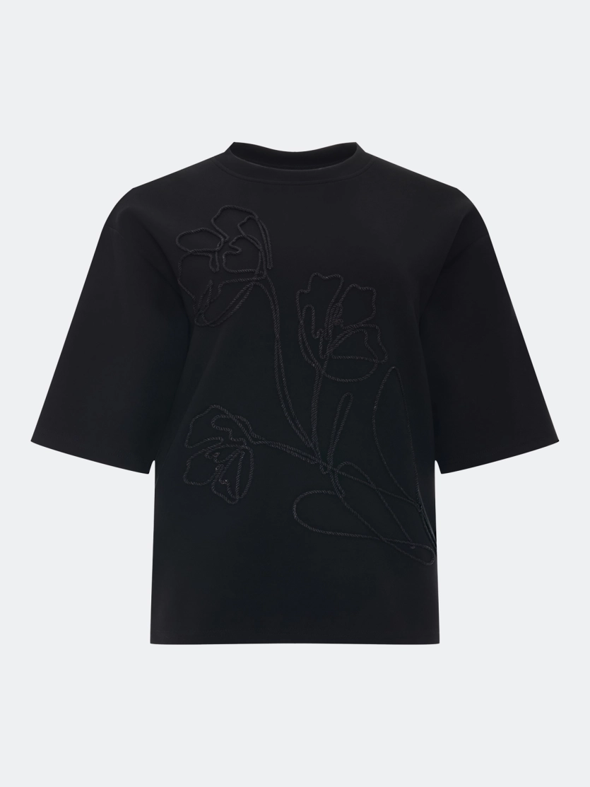 Джемпер с объемной вышивкой