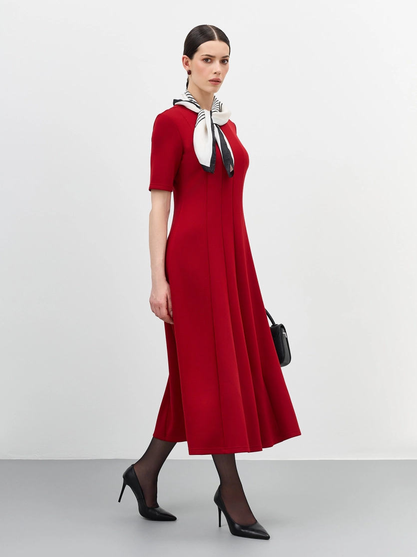 Трикотажное платье из вискозы