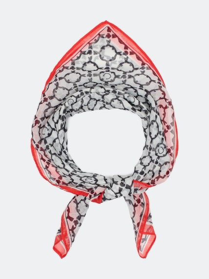 Шейный платок с восточным орнаментом