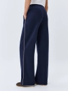 Утепленные брюки с контрастными лампасами