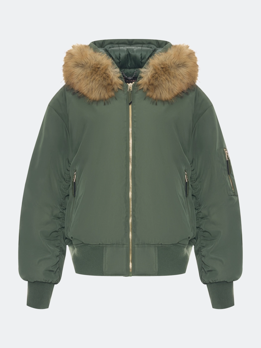 Яркий бомбер с искусственным мехом