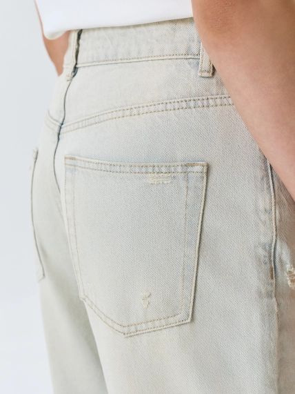 Джинсы-бананы с  декором