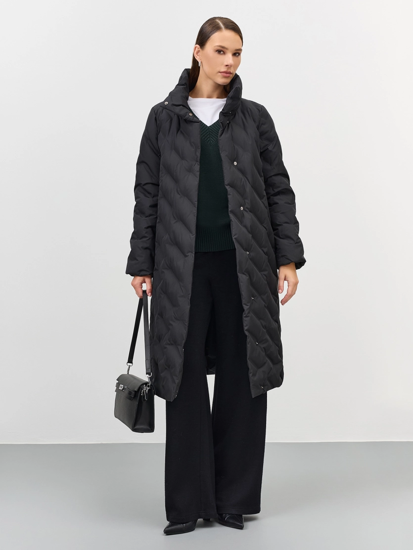 Теплое пальто с фантазийной стежкой