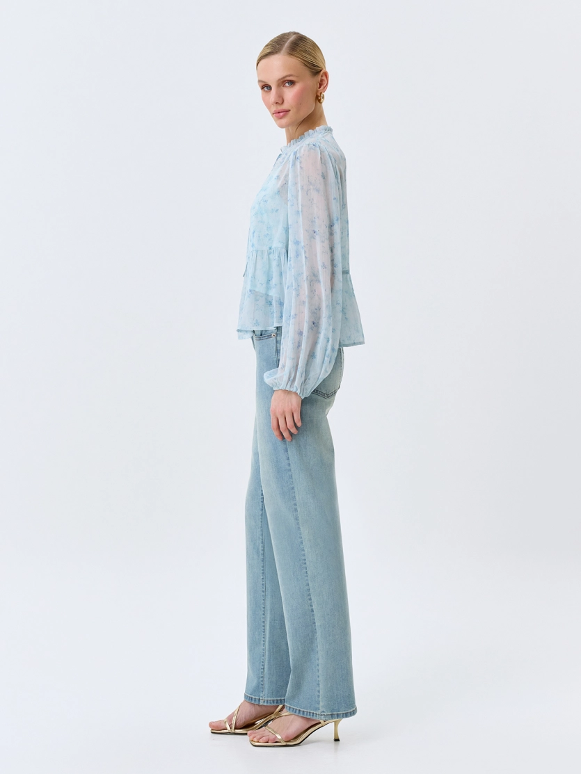 Классические джинсы с деликатной варкой