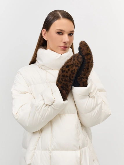 Меховые варежки с анималистичным принтом