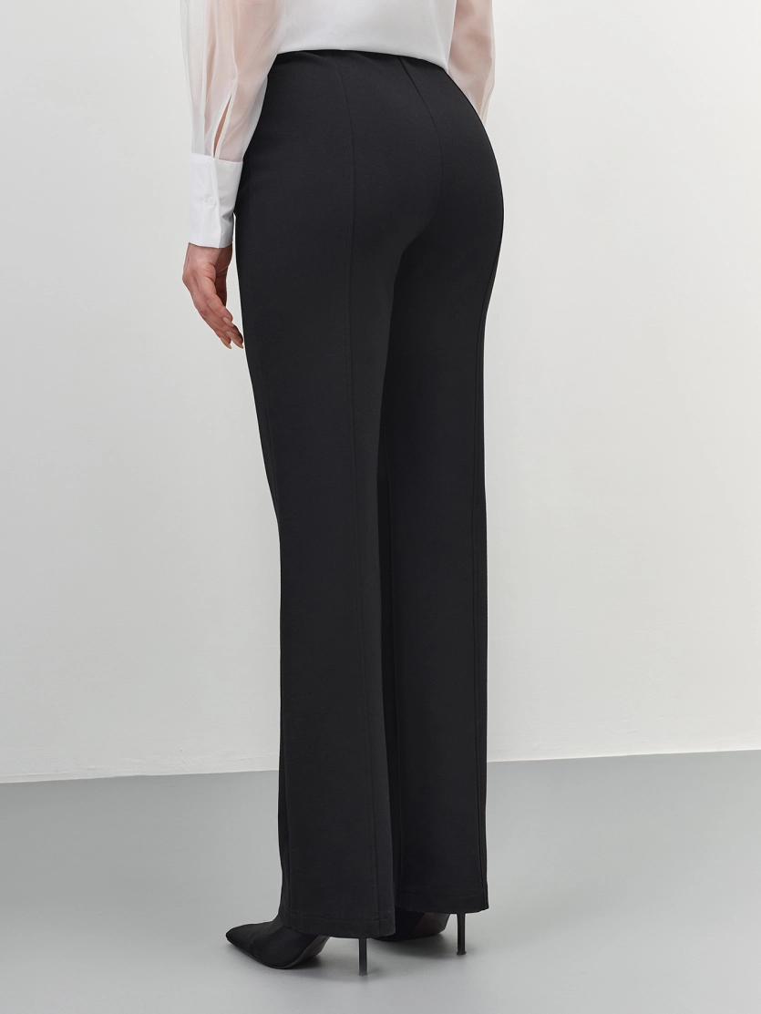 Трикотажные брюки с рельефами