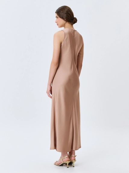 Сатиновое платье из смесовой вискозы