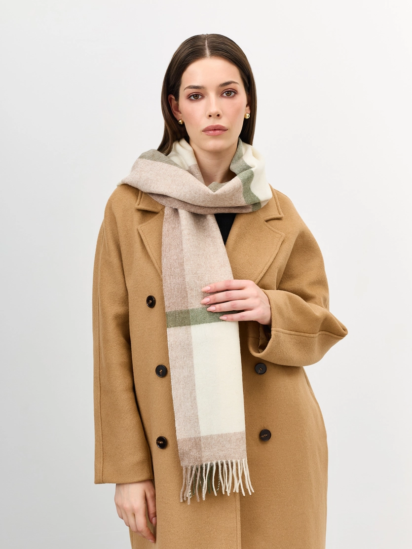 Шерстяной шарф в клетку