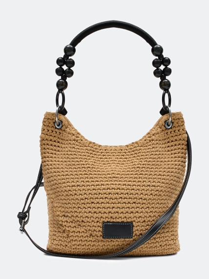 Плетеная сумка с акцентной ручкой
