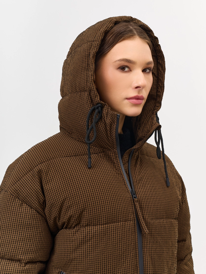 Пальто из фактурной ткани