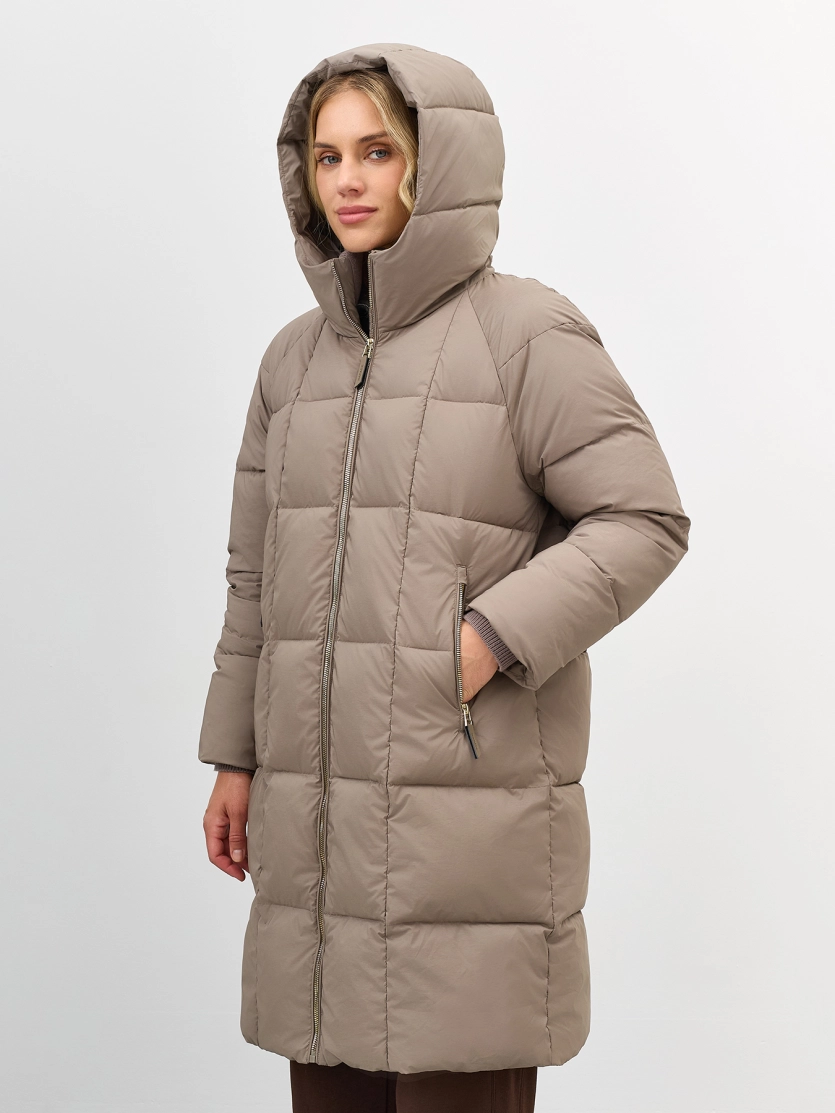 Теплое пальто с квадратной стежкой