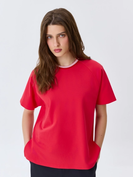 Яркая футболка из 100% хлопка