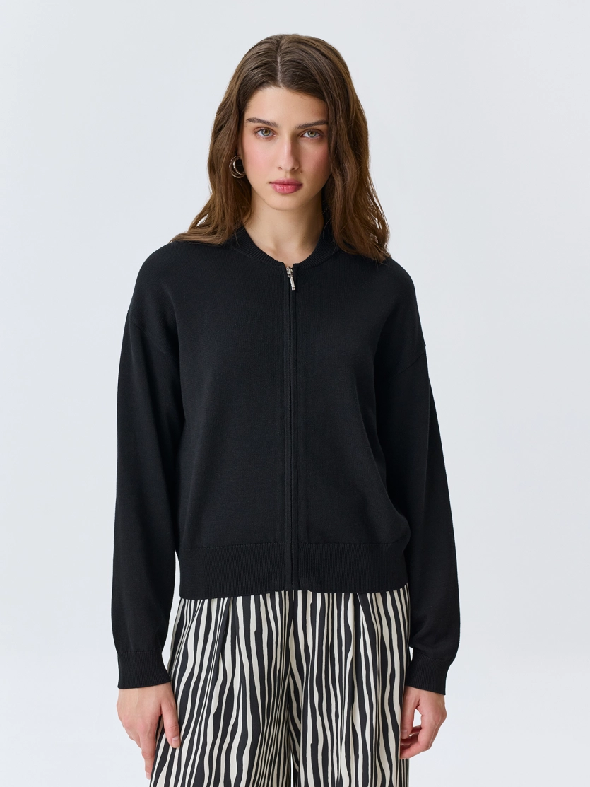 Вязаный бомбер 