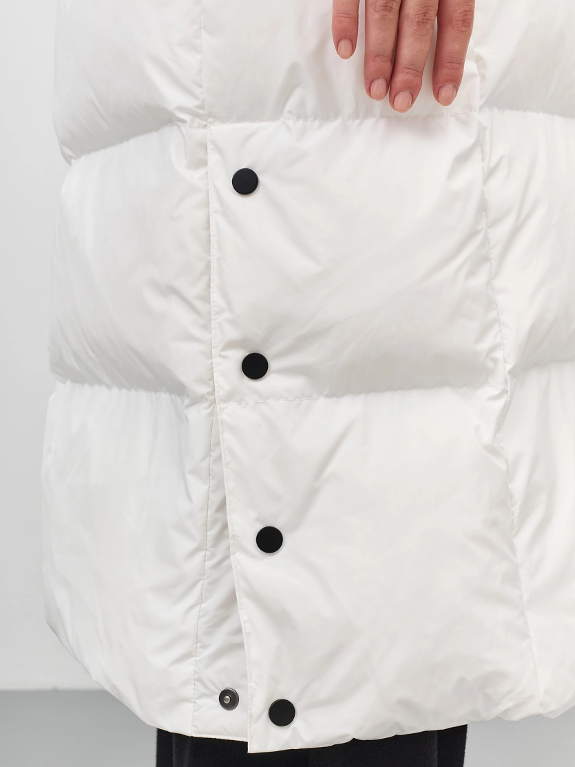 Длинный пуховик на натуральном утеплителе