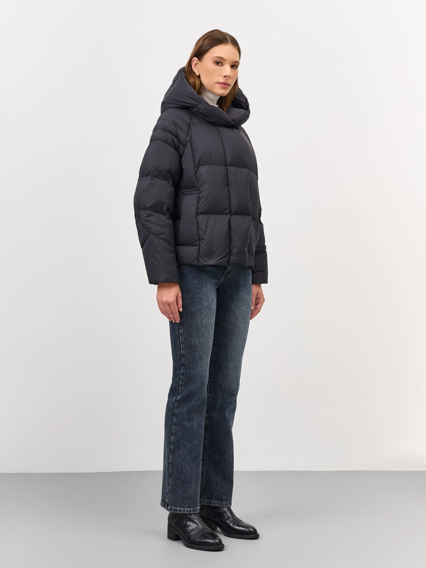 Легкий короткий пуховик