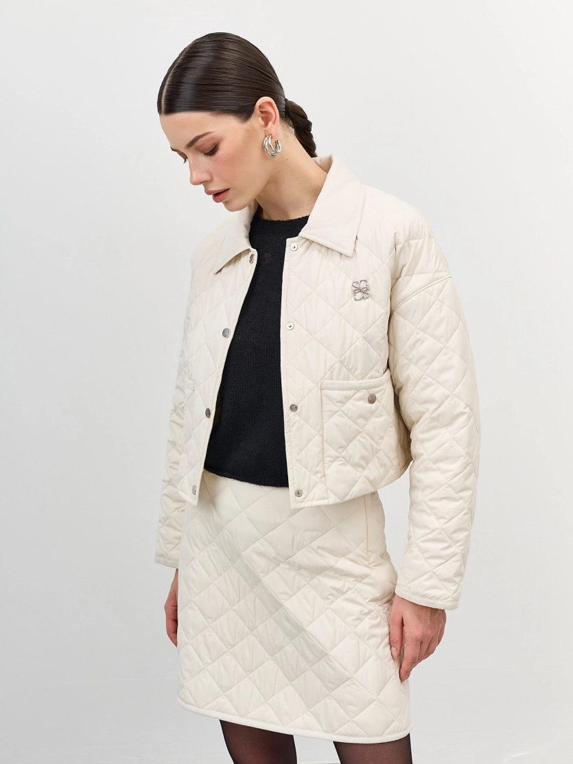 Стеганый укороченный жакет