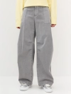 Объемные джинсы с карманами-патчами в стиле Workwear