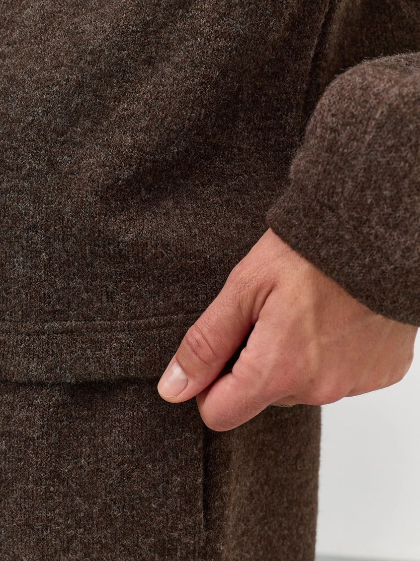 Теплый джемпер с тонким поясом