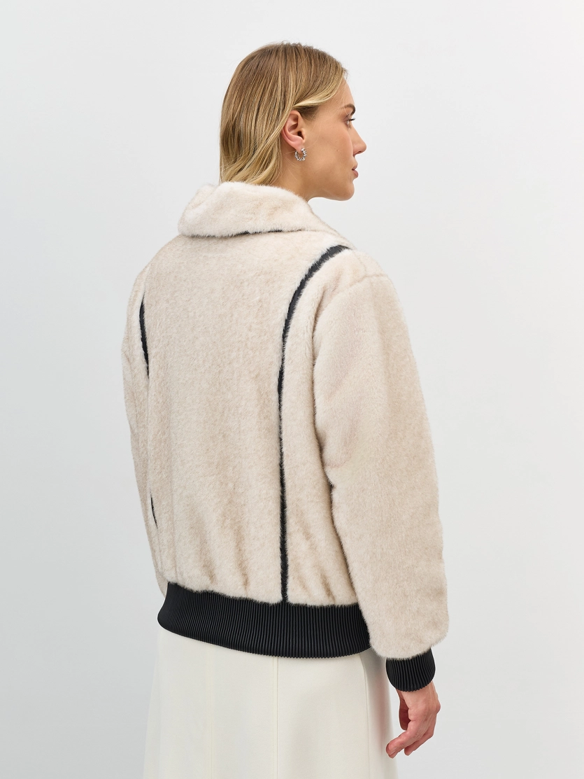 Куртка из  искусственного меха