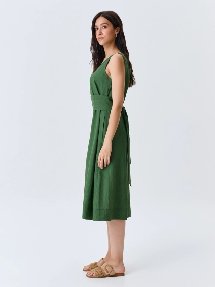 Свободное платье с поясом