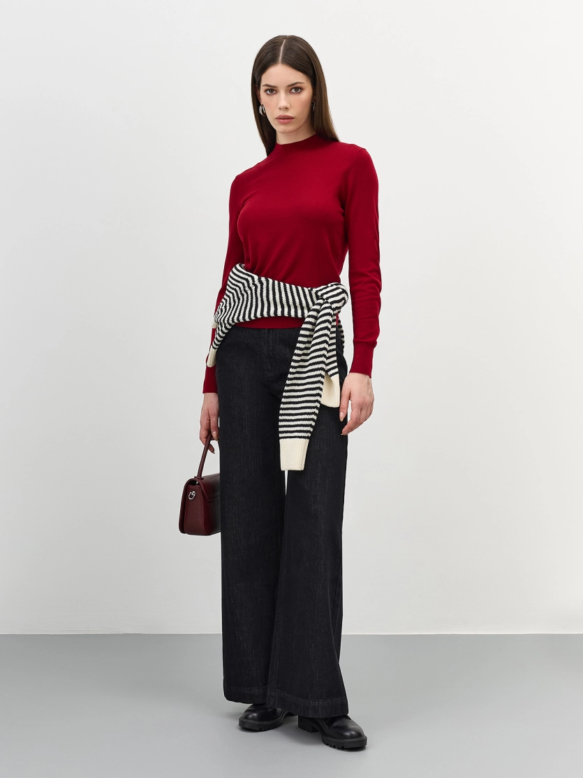 Широкие черные джинсы