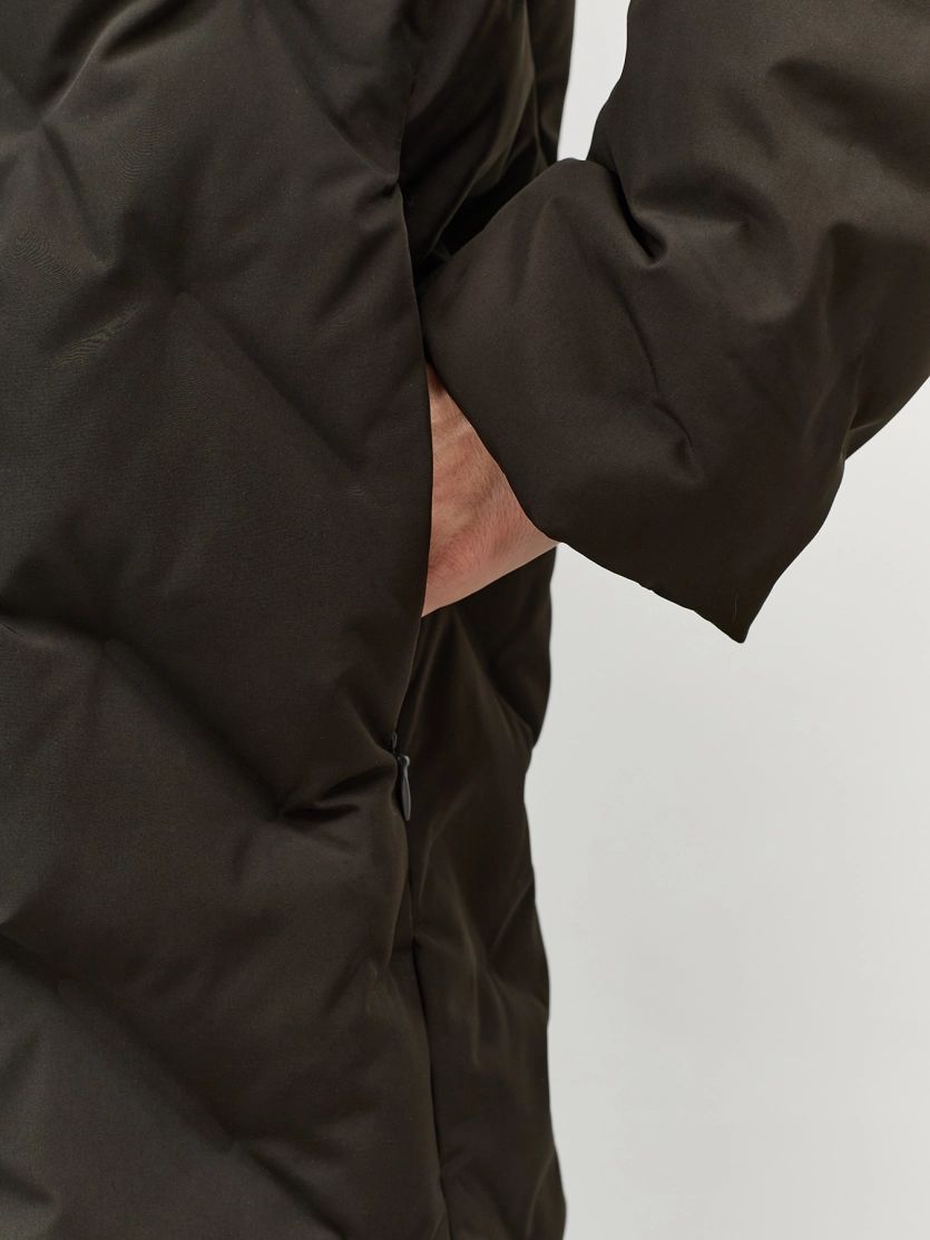 Удлиненная куртка с фактурной стежкой