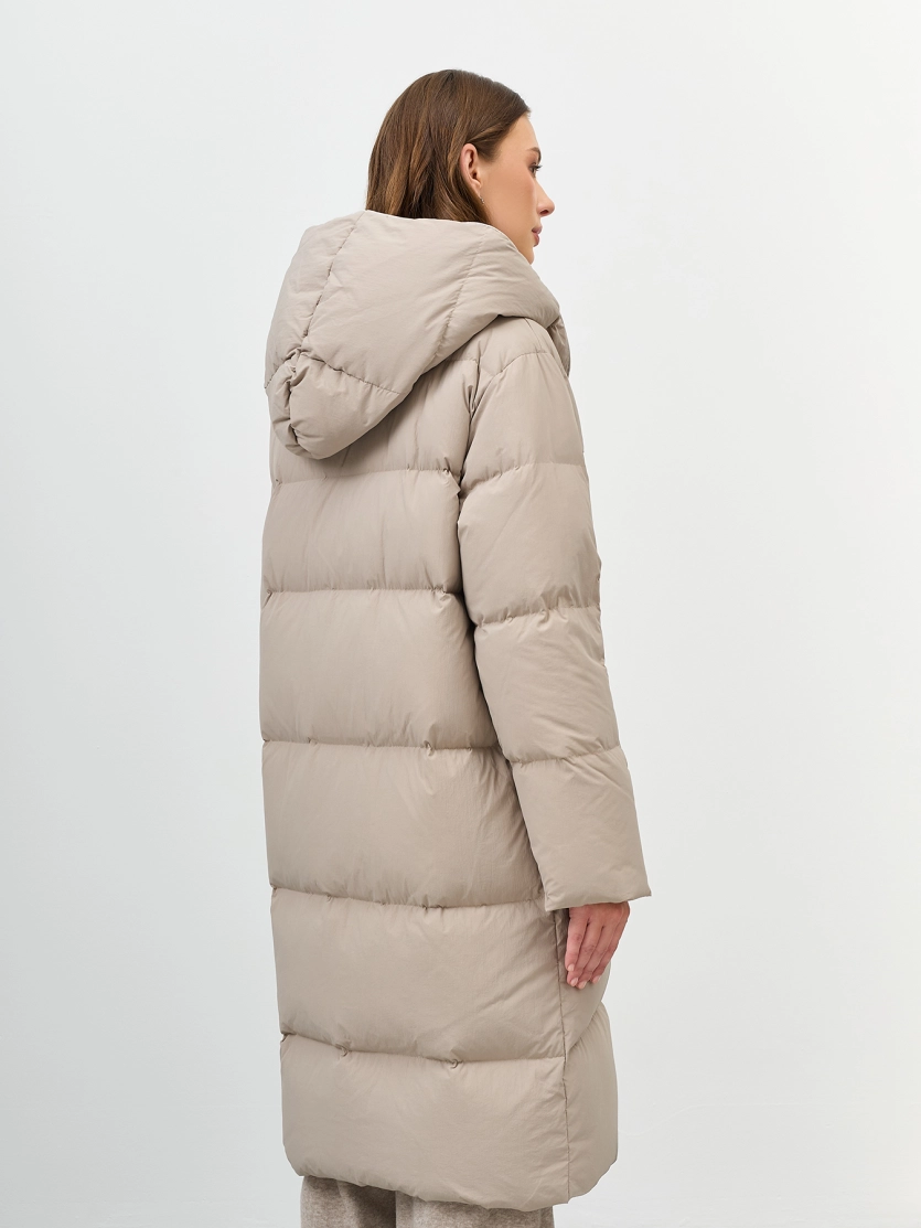 Пуховик с капюшоном