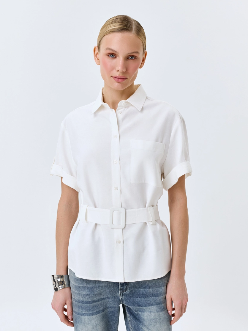 Классическая блузка с поясом