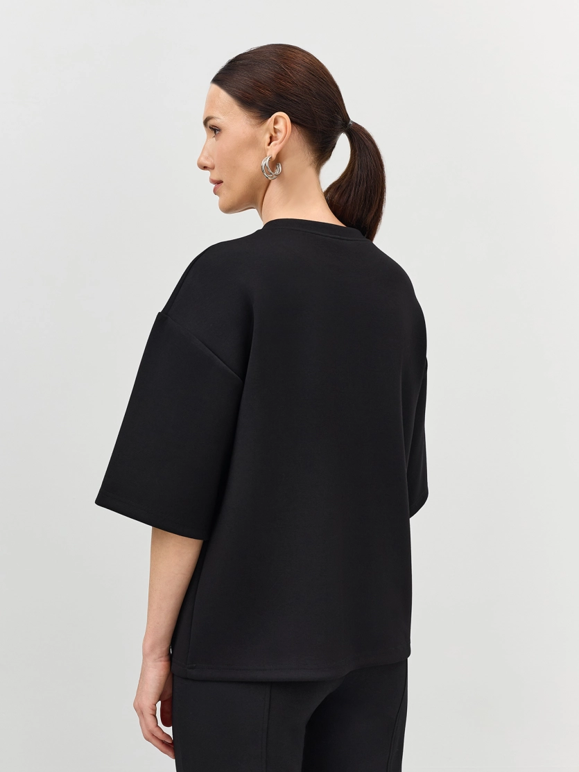 Джемпер с объемной вышивкой