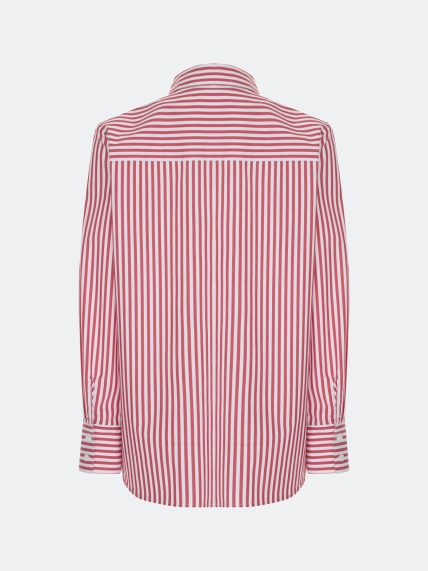 Яркая рубашка в полоску 