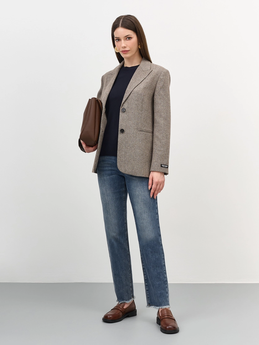 Джинсы с деликатной варкой и бахромой 