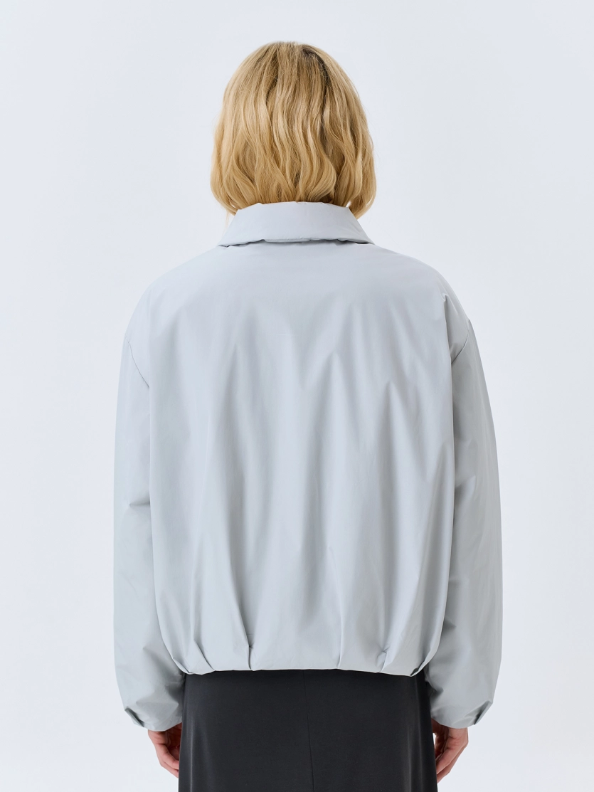 Укороченный утепленный бомбер