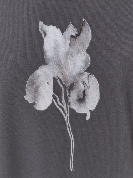 Футболка с флоральным принтом